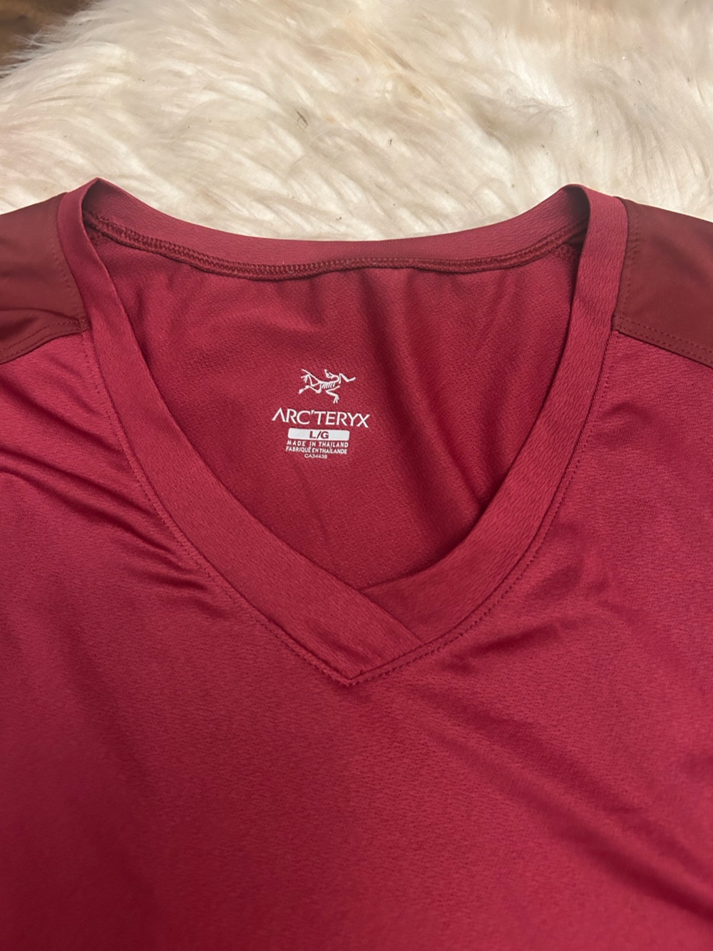 ARC’TERYX Sleeveless Performance Tank - Picture 5 of 10